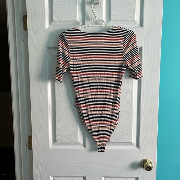 Forever 21 Short Sleeved Bodysuit - Picture 2 of 3
